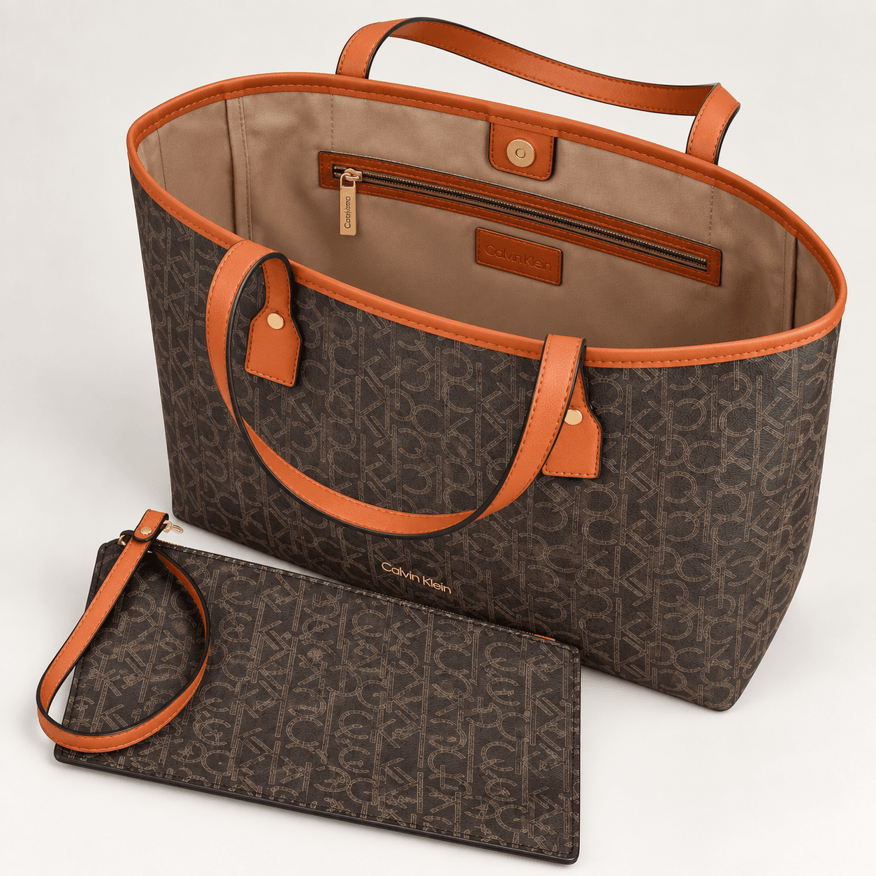 Calvin Klein Tote en color marrón, interior